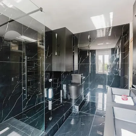 Maison Moderne De 3 Chambres, Proche Du Tram 3* Mouvaux