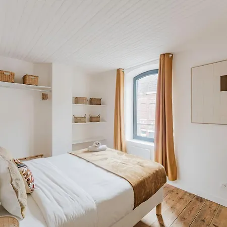 Gasthuis Maison Moderne De 3 Chambres, Proche Du Tram 3*